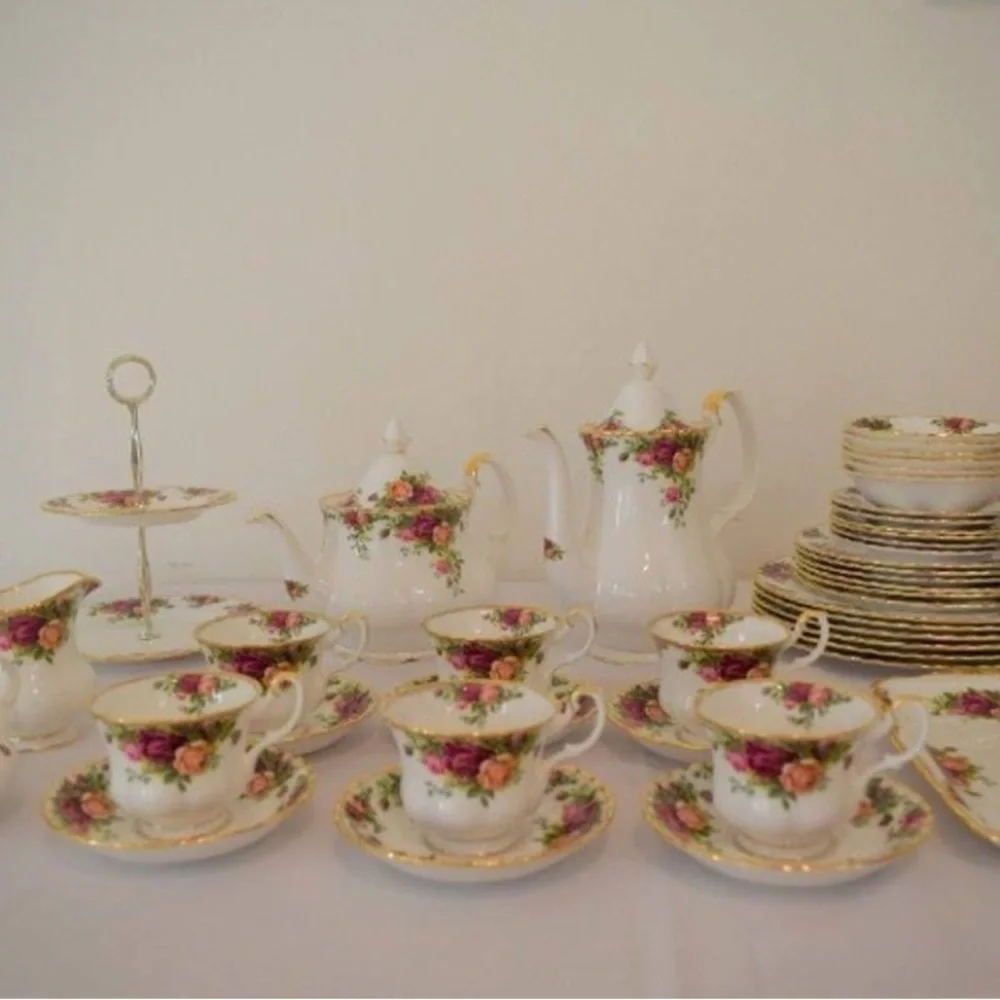 Royal Albert Bone China, 